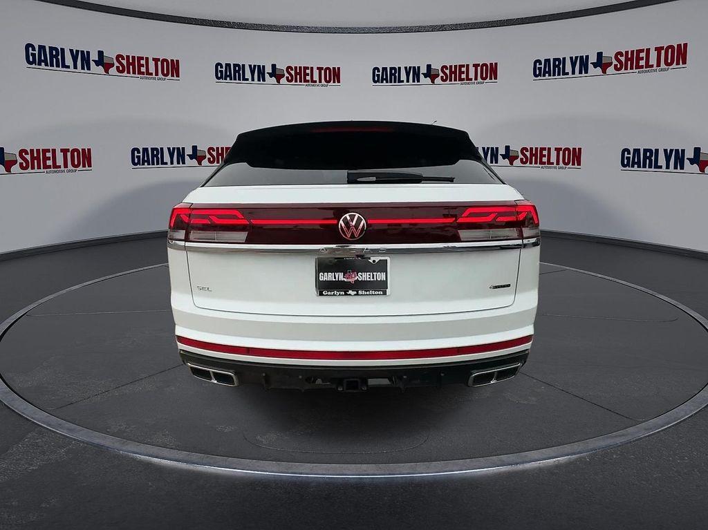 new 2024 Volkswagen Atlas Cross Sport car, priced at $52,226