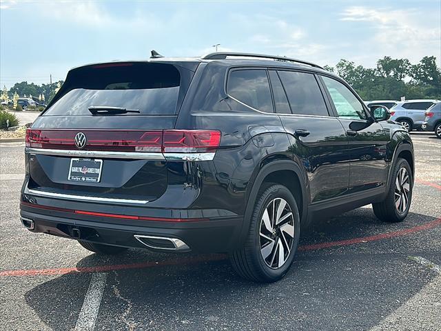 new 2025 Volkswagen Atlas car, priced at $42,700
