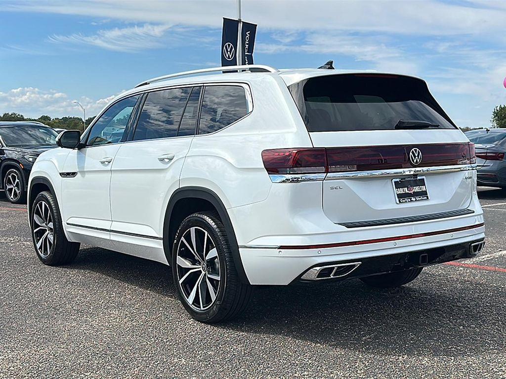 new 2026 Volkswagen Atlas car, priced at $54,372