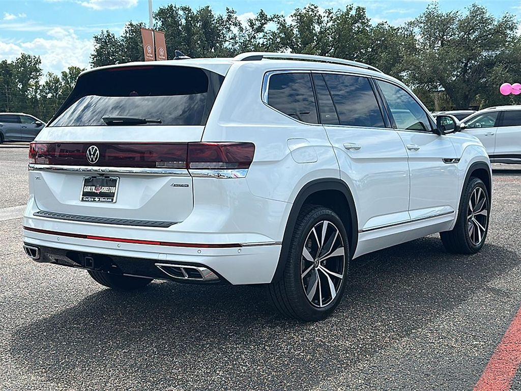 new 2026 Volkswagen Atlas car, priced at $54,372