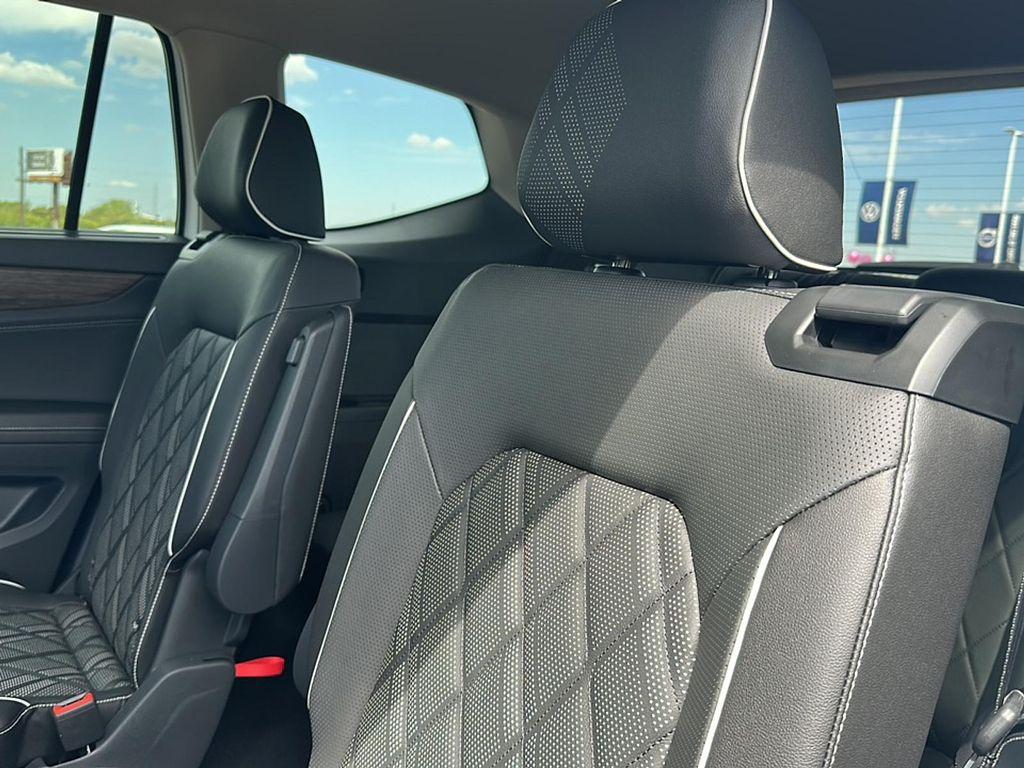 new 2026 Volkswagen Atlas car, priced at $54,372