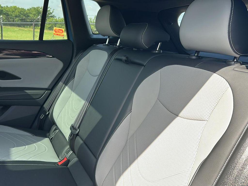 used 2025 Volkswagen Tiguan car, priced at $35,999