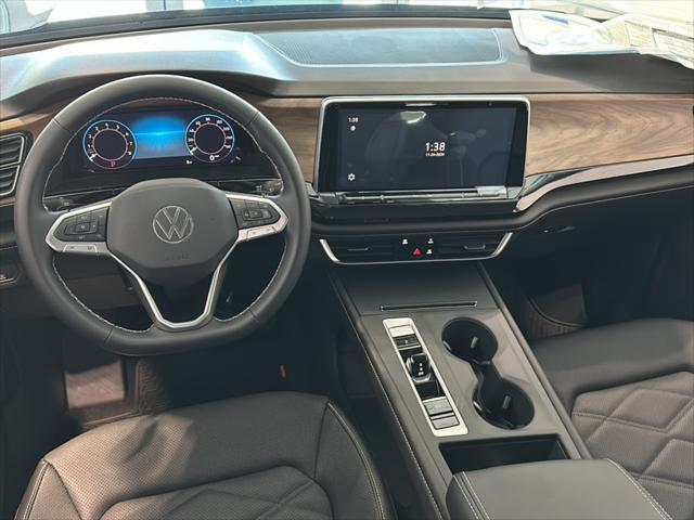 new 2025 Volkswagen Atlas car, priced at $37,111