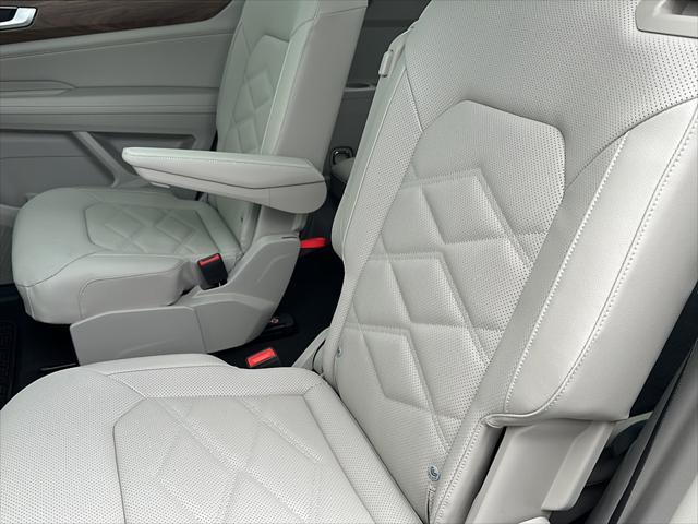 new 2025 Volkswagen Atlas car, priced at $44,327