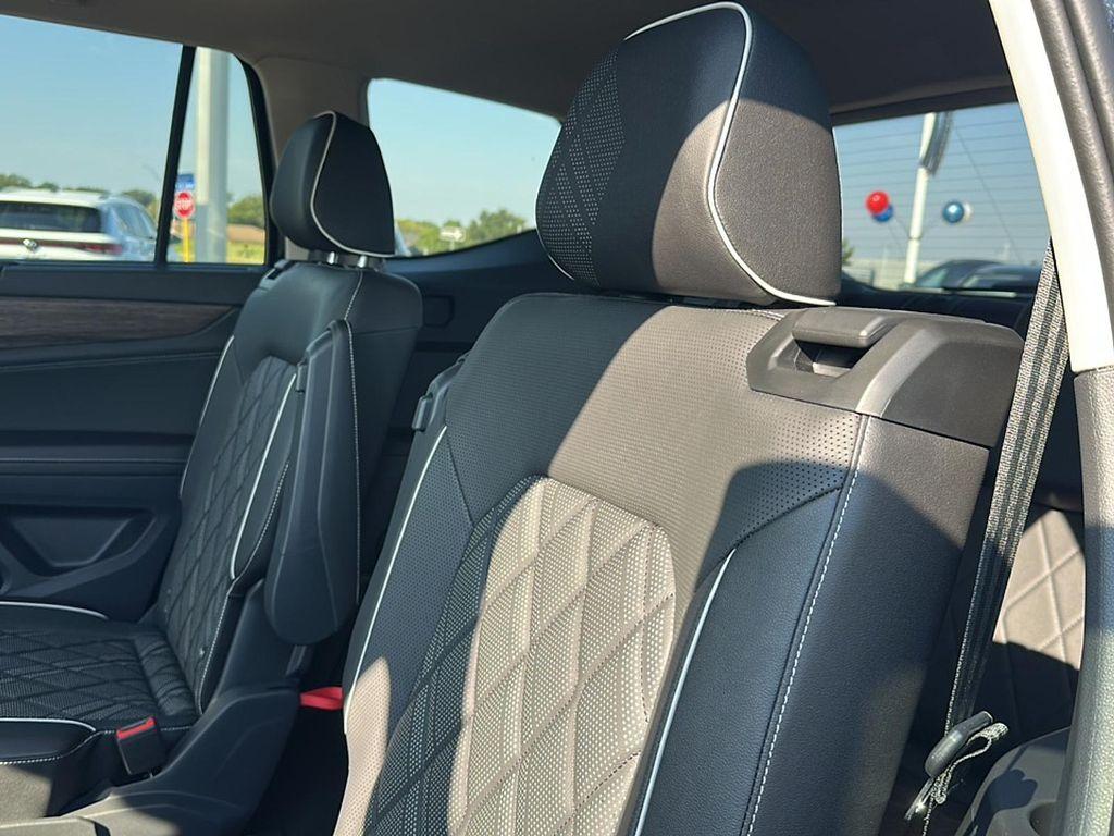 new 2026 Volkswagen Atlas car, priced at $53,439