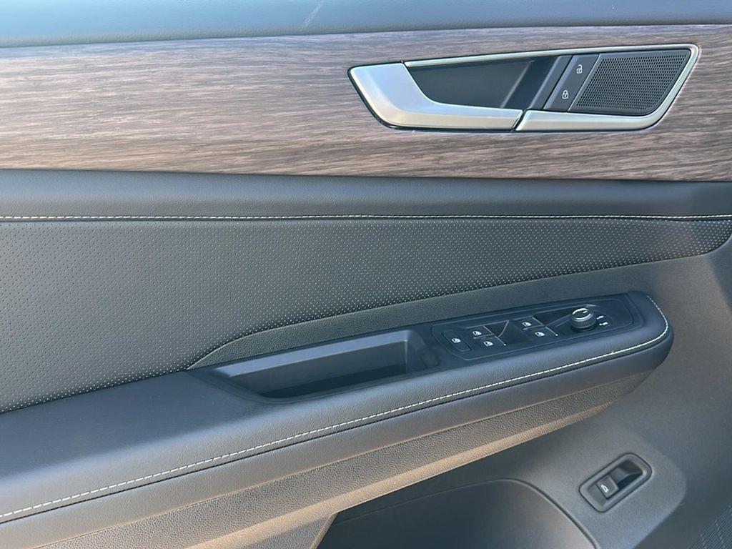 new 2026 Volkswagen Atlas car, priced at $48,020