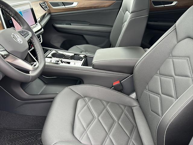 new 2025 Volkswagen Atlas car, priced at $44,548