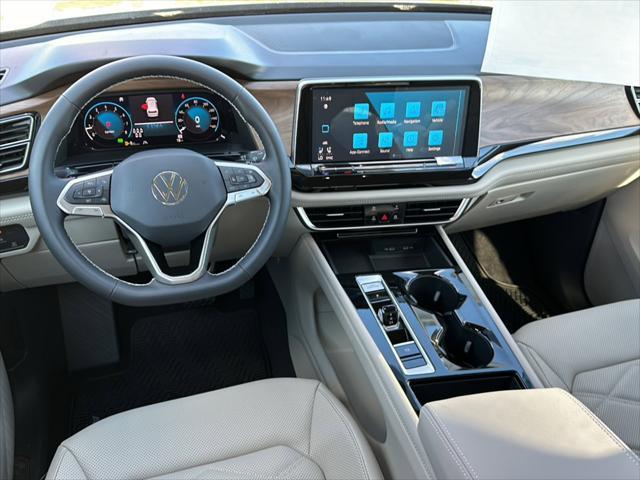 new 2024 Volkswagen Atlas car, priced at $38,727