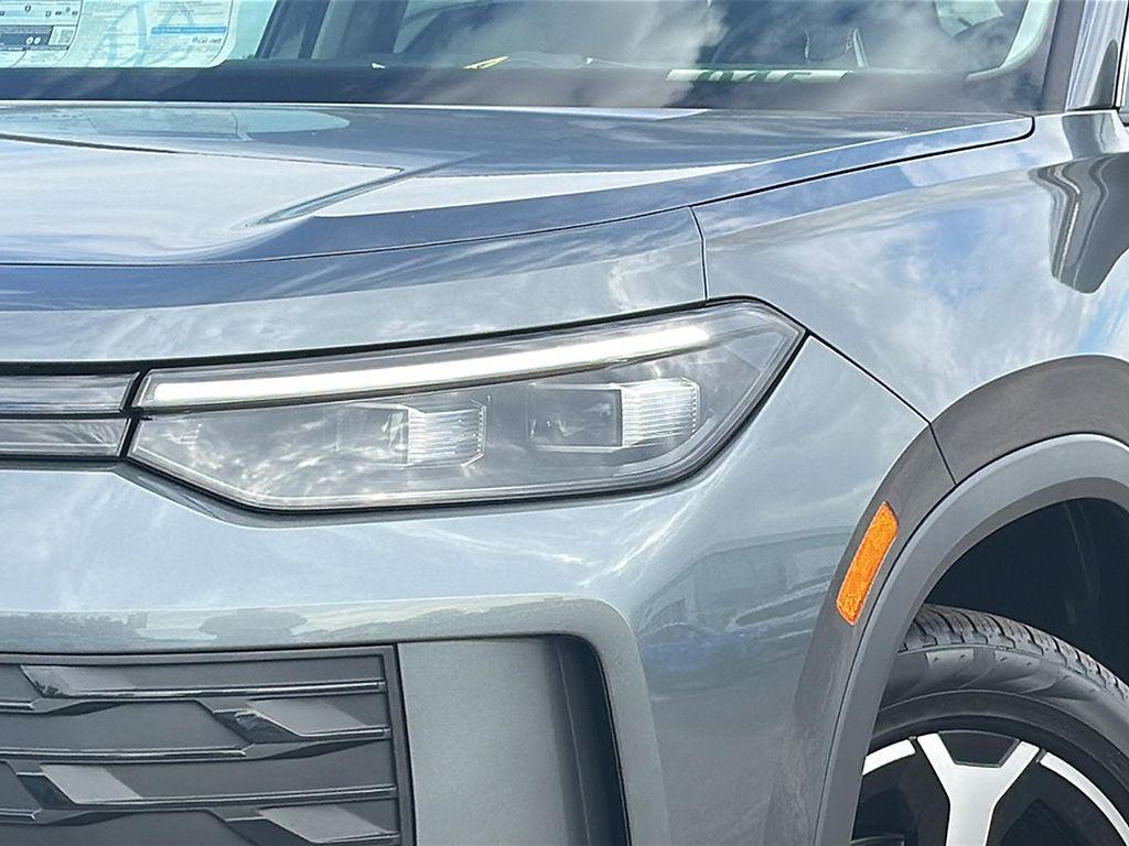new 2025 Volkswagen Tiguan car, priced at $34,362