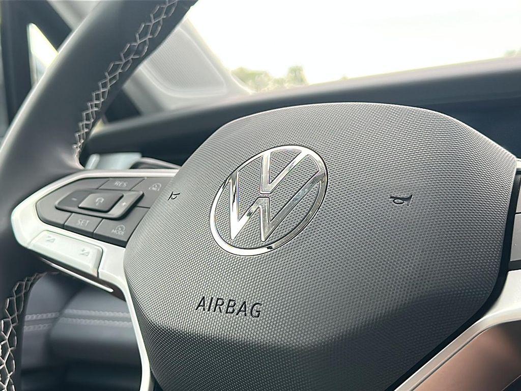 new 2025 Volkswagen Tiguan car, priced at $34,362