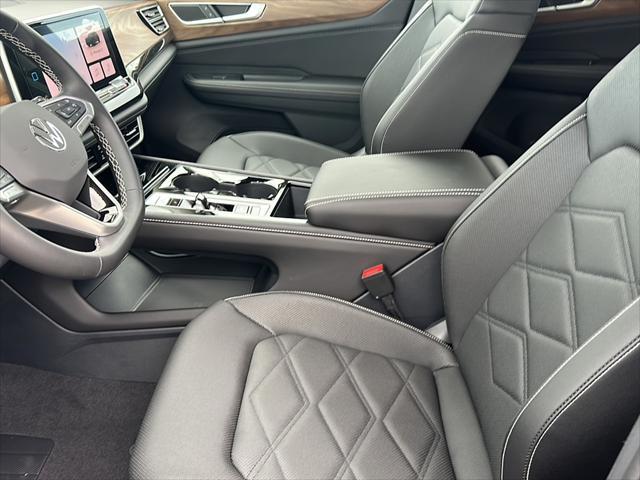 new 2025 Volkswagen Atlas car, priced at $42,416
