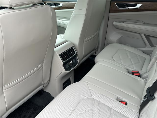 new 2025 Volkswagen Atlas car, priced at $38,111