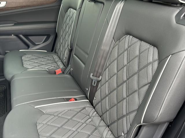 new 2025 Volkswagen Atlas car, priced at $52,401