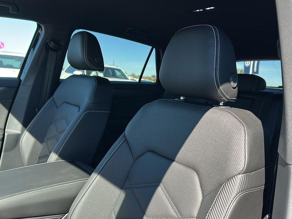 new 2026 Volkswagen Atlas Cross Sport car, priced at $40,901