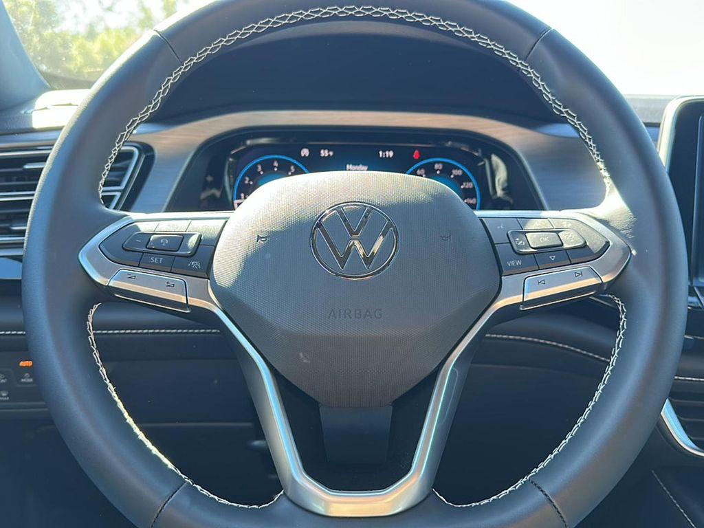 new 2026 Volkswagen Atlas Cross Sport car, priced at $40,901