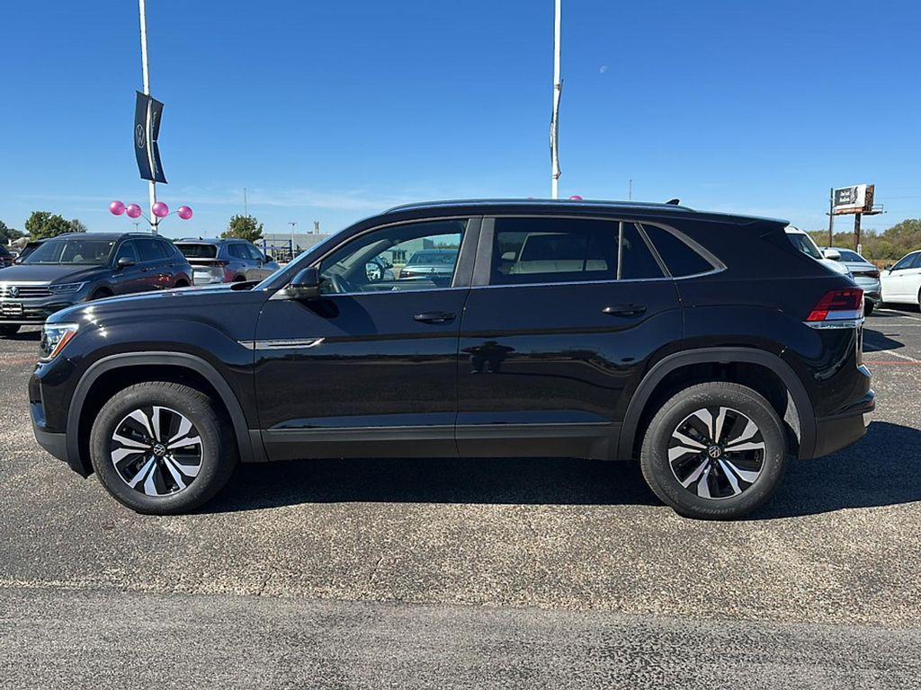 new 2026 Volkswagen Atlas Cross Sport car, priced at $40,901