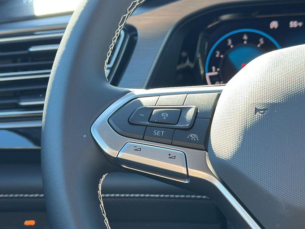 new 2026 Volkswagen Atlas Cross Sport car, priced at $40,901