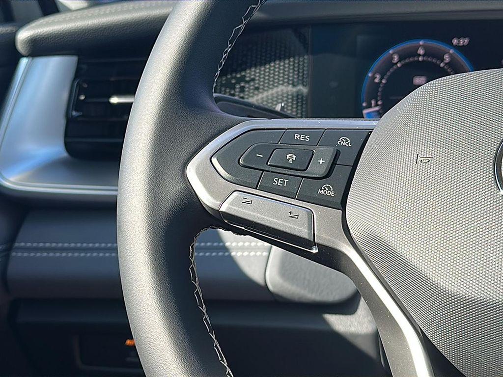 new 2025 Volkswagen Tiguan car, priced at $31,116