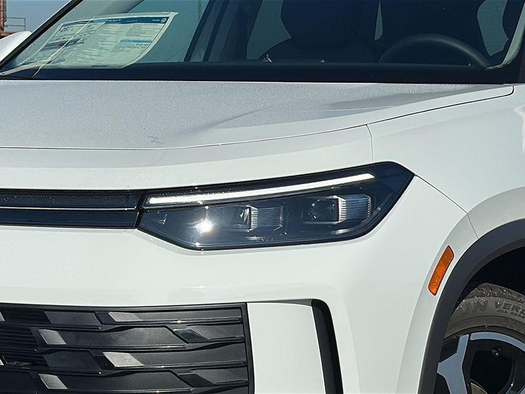 new 2025 Volkswagen Tiguan car, priced at $31,116