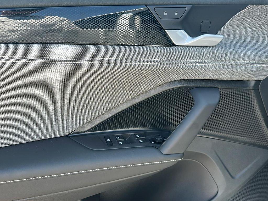 new 2025 Volkswagen Tiguan car, priced at $30,012