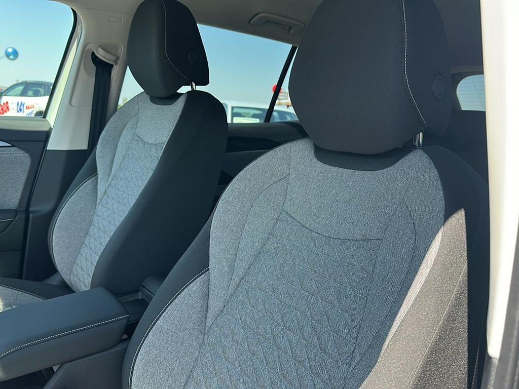 new 2025 Volkswagen Tiguan car, priced at $30,012