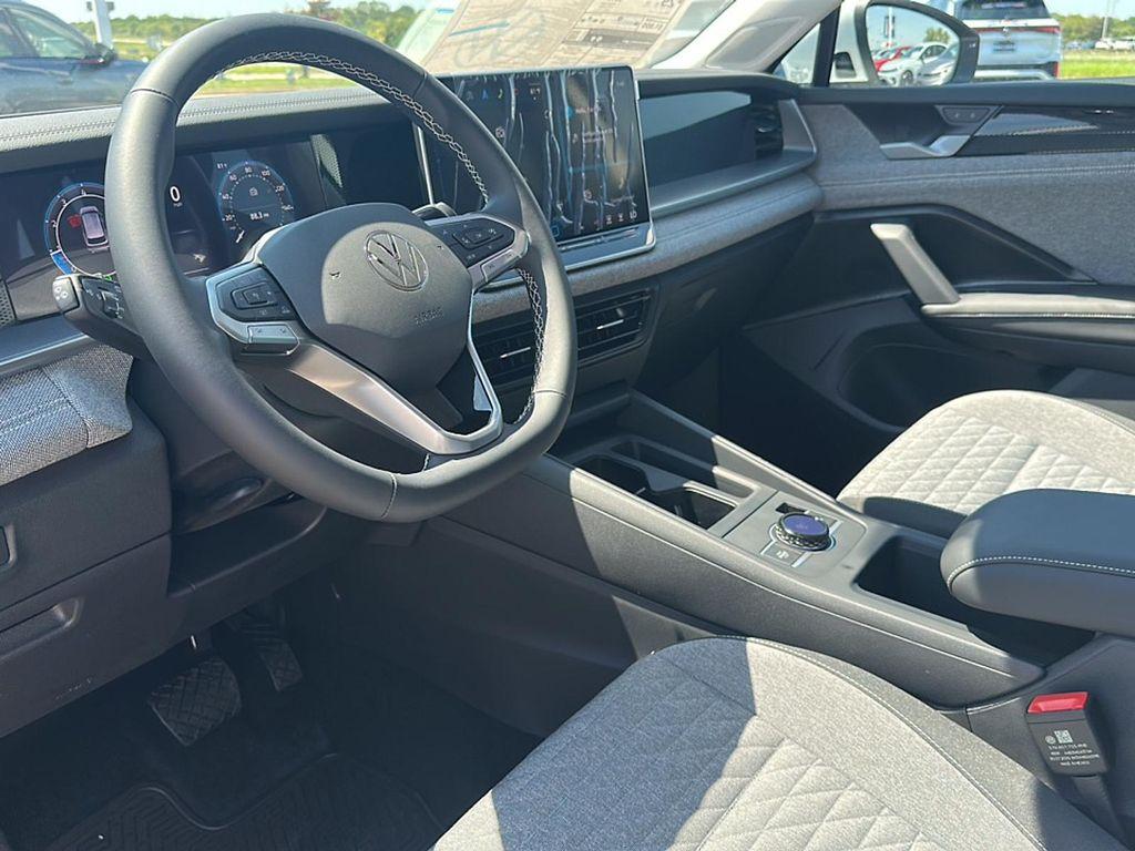 new 2025 Volkswagen Tiguan car, priced at $30,012