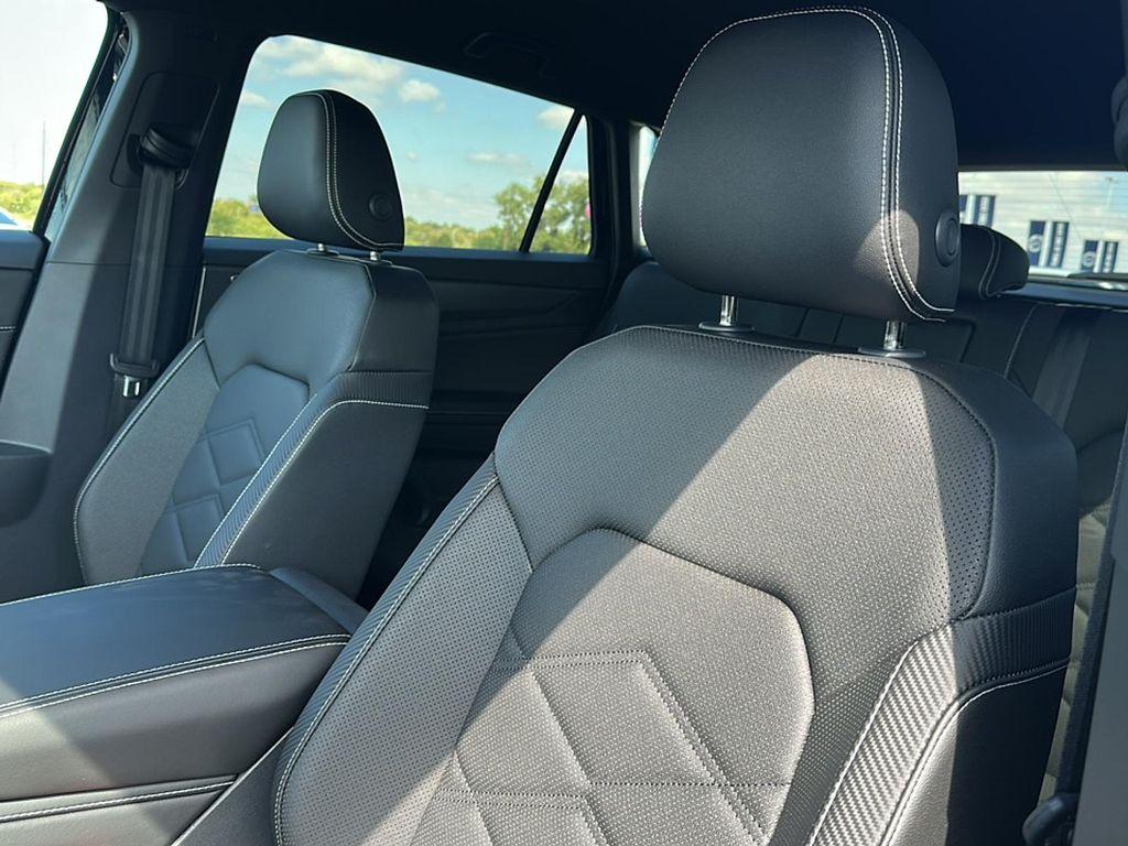 new 2026 Volkswagen Atlas Cross Sport car, priced at $39,901