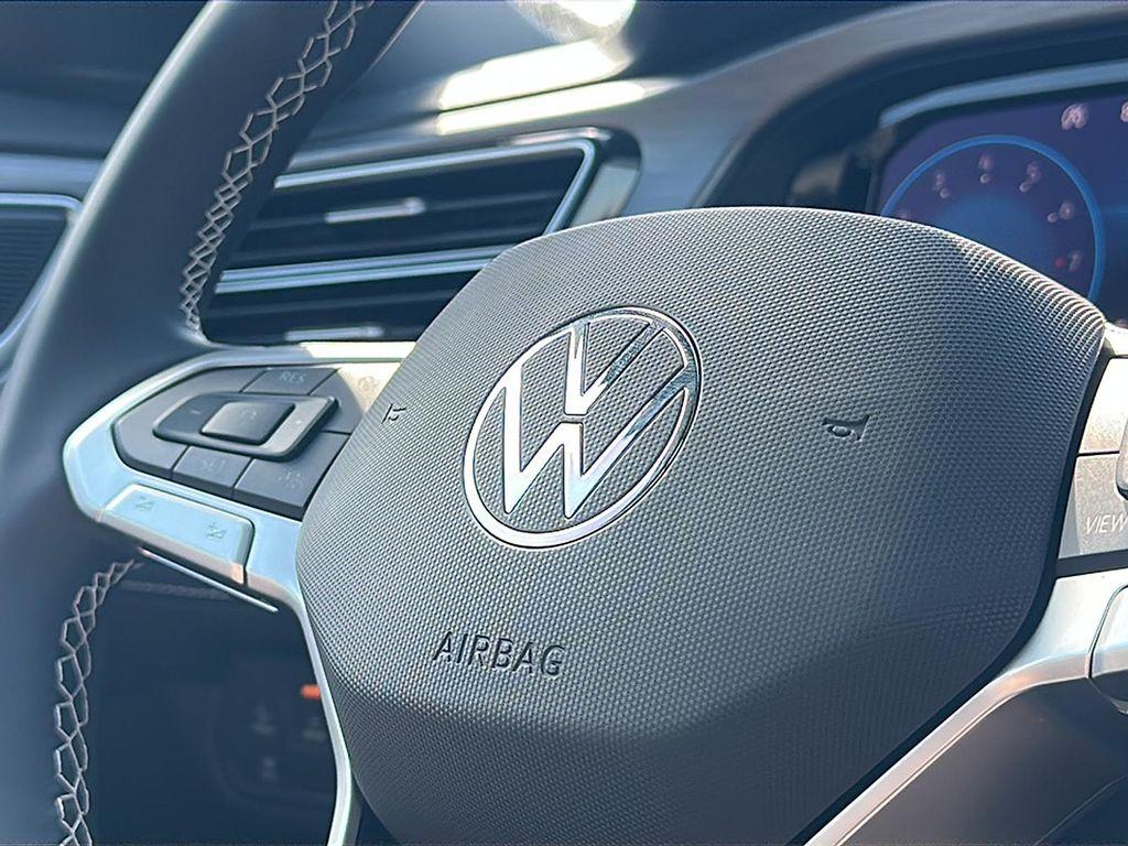 new 2026 Volkswagen Atlas Cross Sport car, priced at $39,901