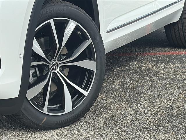 new 2025 Volkswagen Atlas Cross Sport car, priced at $50,449