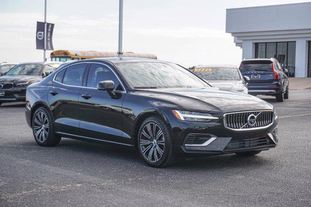 used 2022 Volvo S60 Recharge Plug-In Hybrid car