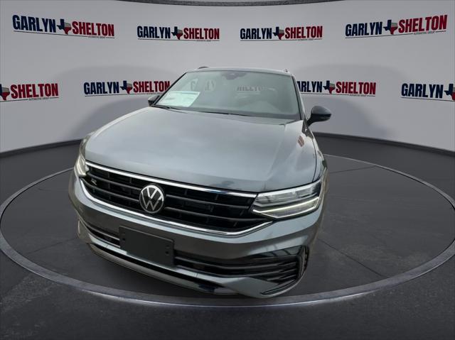 new 2024 Volkswagen Tiguan car, priced at $32,446