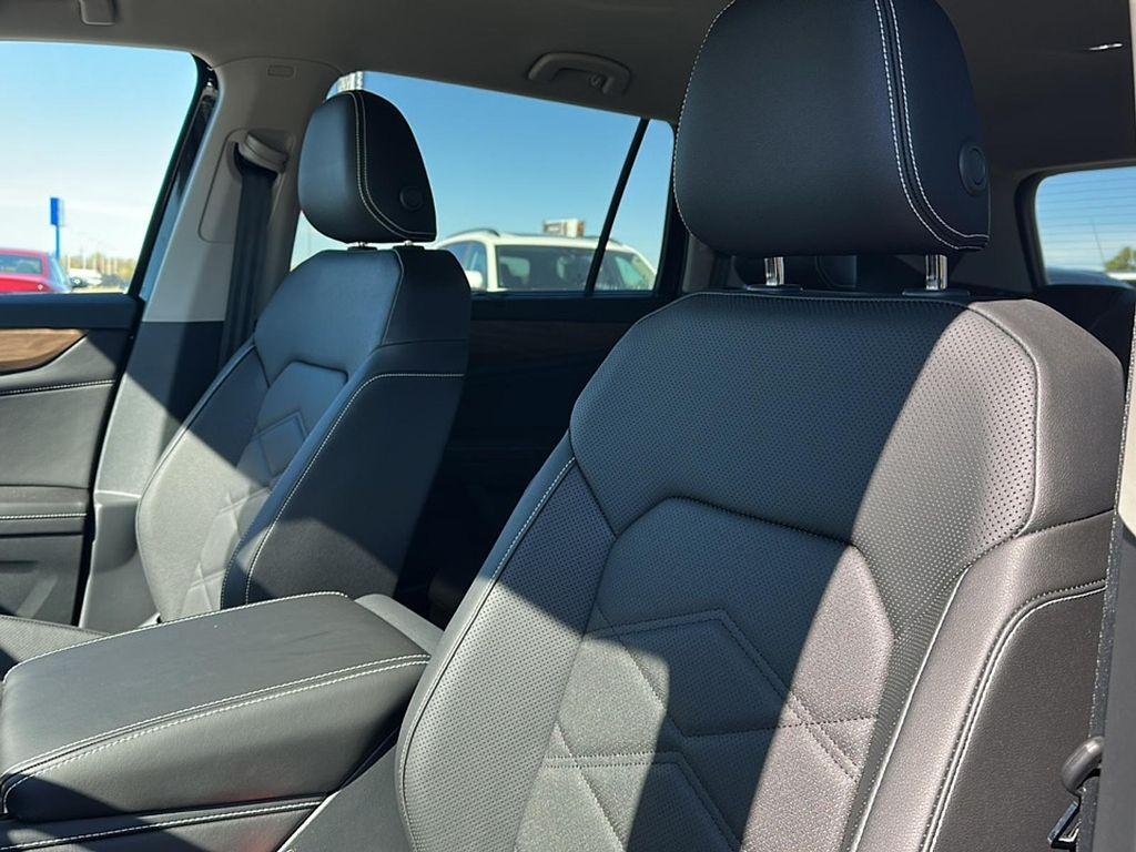 new 2026 Volkswagen Atlas car, priced at $43,650