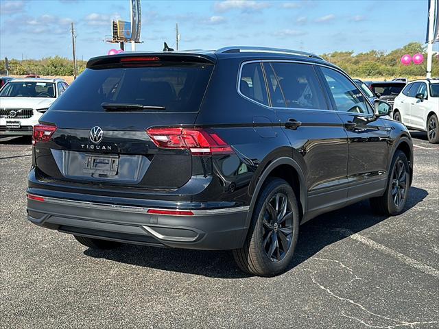 new 2024 Volkswagen Tiguan car, priced at $30,615