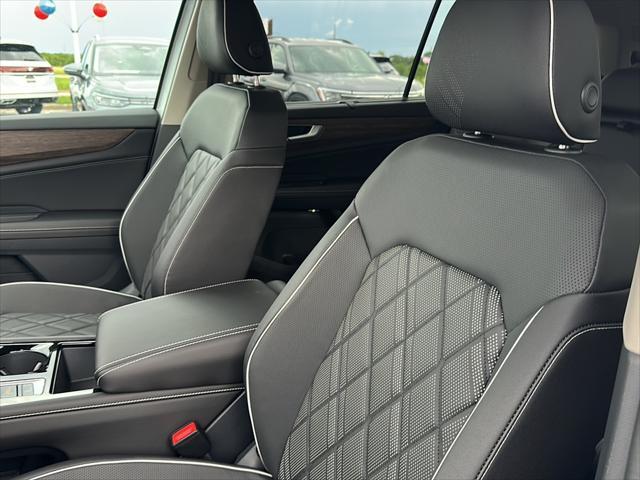 new 2025 Volkswagen Atlas car, priced at $53,059