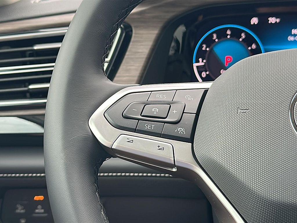 new 2025 Volkswagen Atlas car, priced at $53,214
