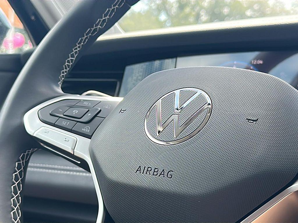 new 2025 Volkswagen Tiguan car, priced at $31,493