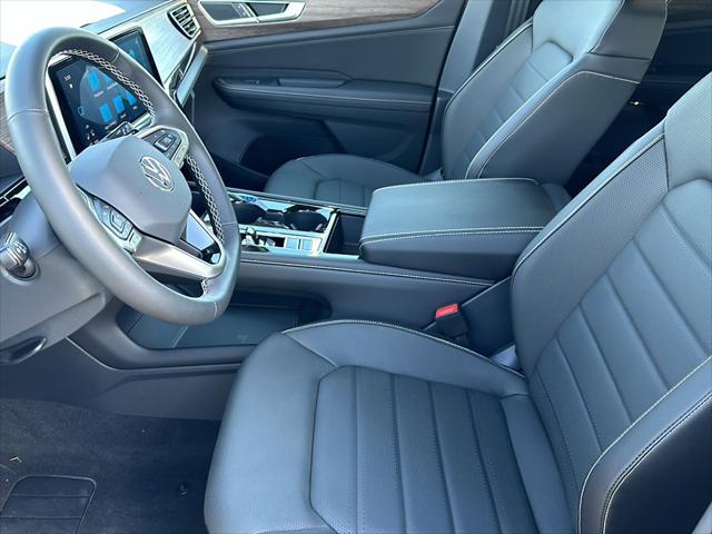 new 2024 Volkswagen Atlas car, priced at $49,029