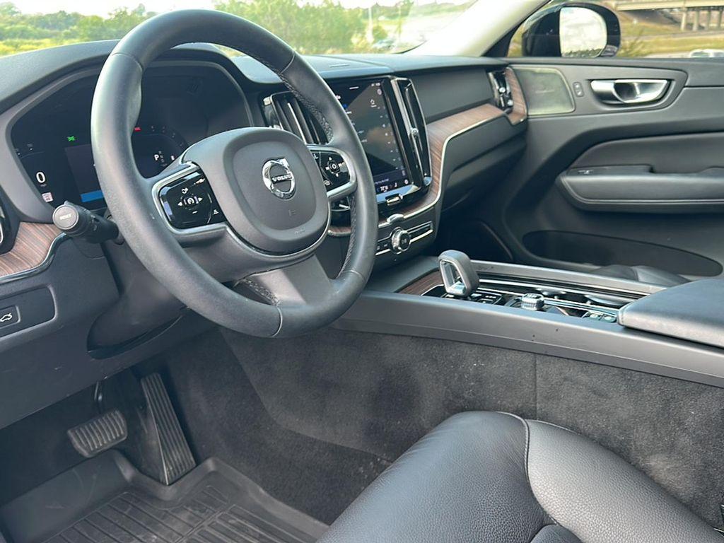 used 2023 Volvo XC60 car, priced at $32,995