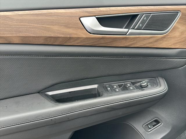 new 2025 Volkswagen Atlas car, priced at $43,310