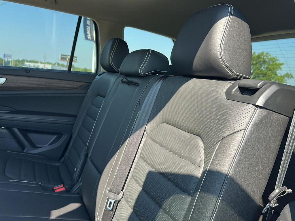 new 2026 Volkswagen Atlas car, priced at $52,126