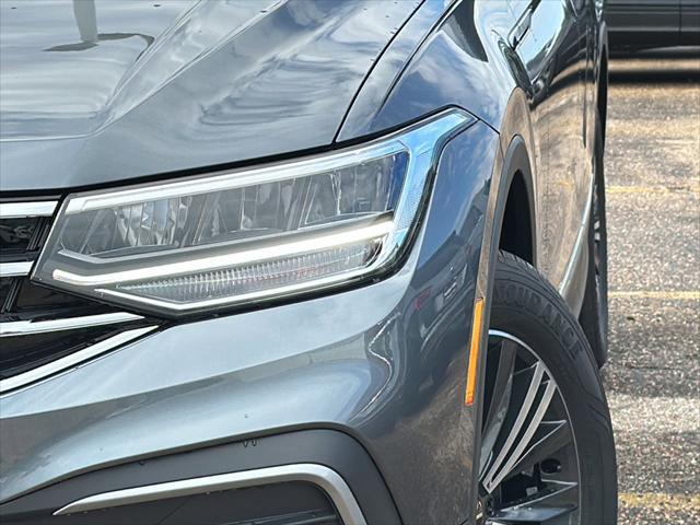 new 2024 Volkswagen Tiguan car, priced at $33,538