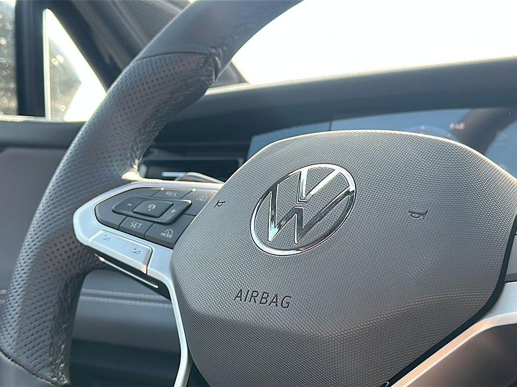 new 2026 Volkswagen Tiguan car, priced at $39,025