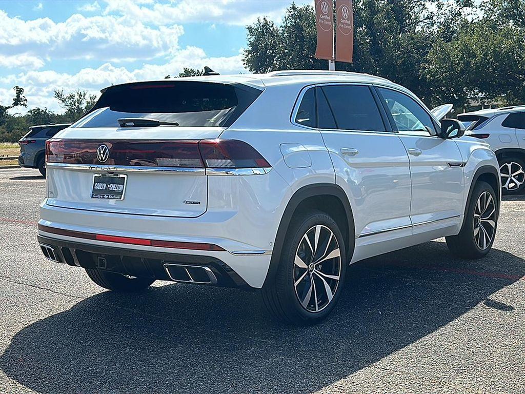 new 2026 Volkswagen Atlas Cross Sport car, priced at $52,817