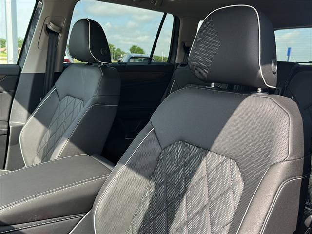 new 2025 Volkswagen Atlas car, priced at $52,726
