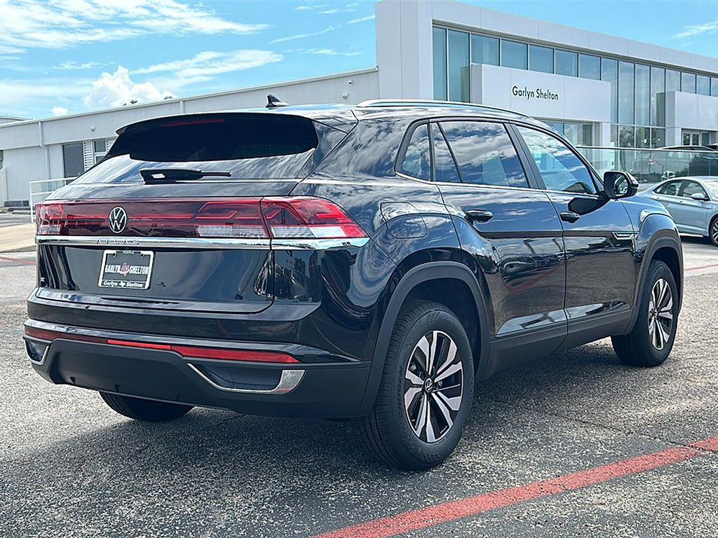 new 2026 Volkswagen Atlas Cross Sport car, priced at $39,901