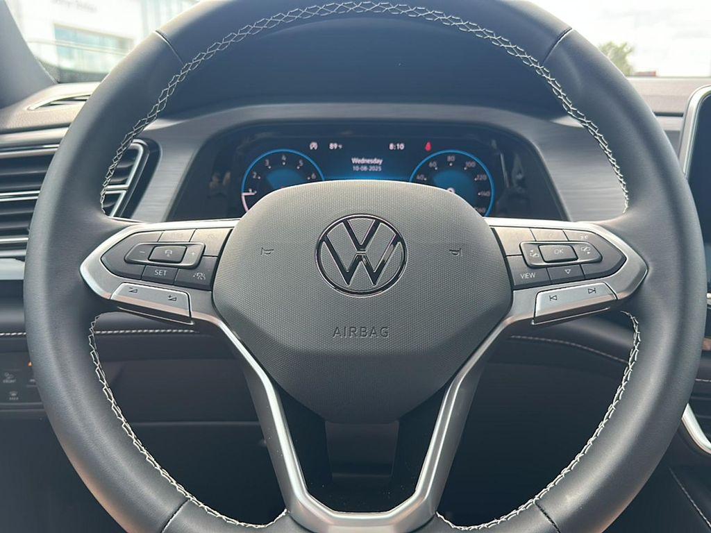 new 2026 Volkswagen Atlas Cross Sport car, priced at $39,901