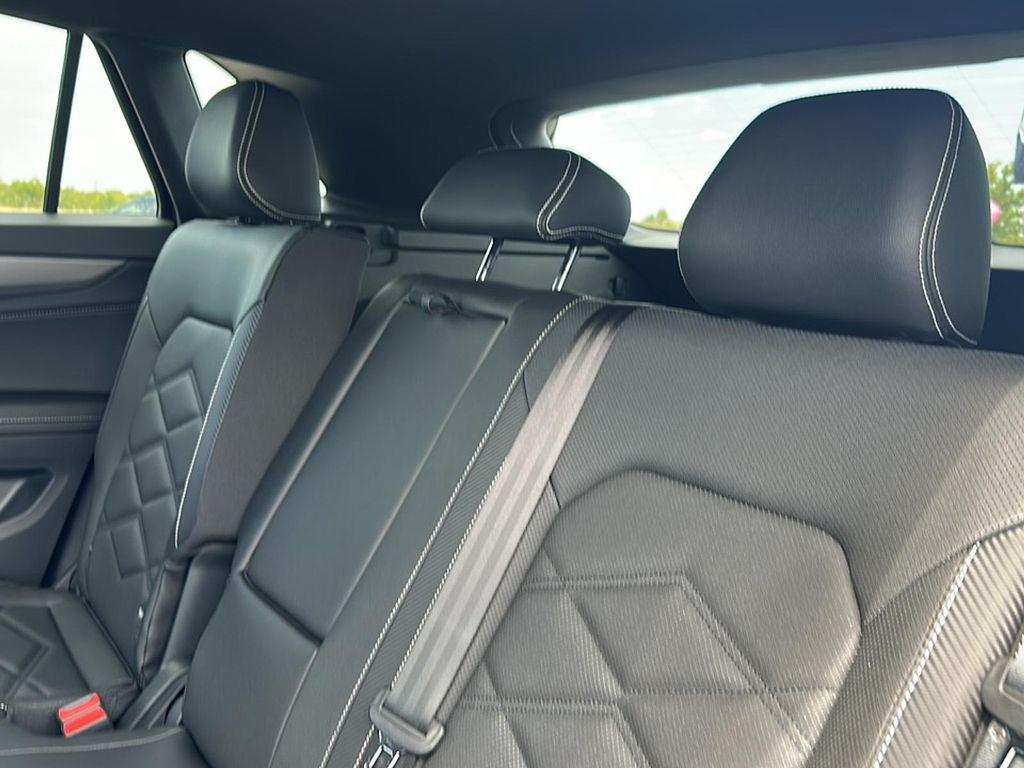 new 2026 Volkswagen Atlas Cross Sport car, priced at $39,901