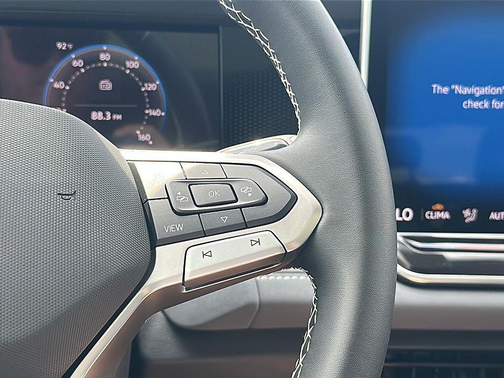 new 2025 Volkswagen Tiguan car, priced at $31,957