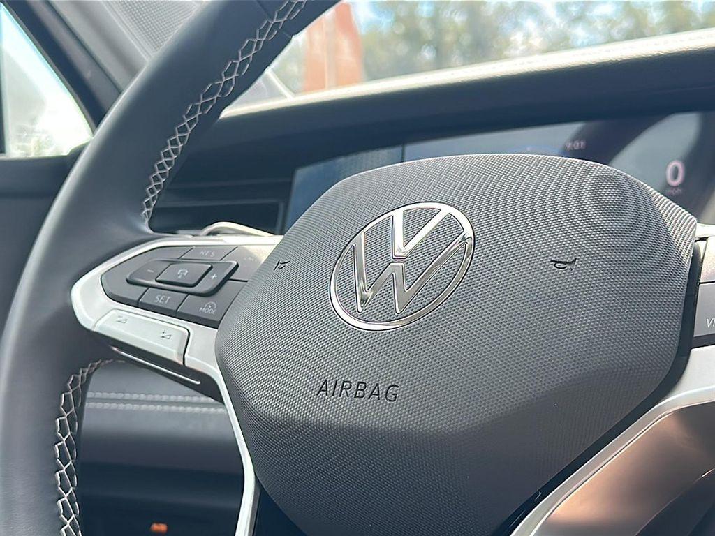 new 2025 Volkswagen Tiguan car, priced at $31,957