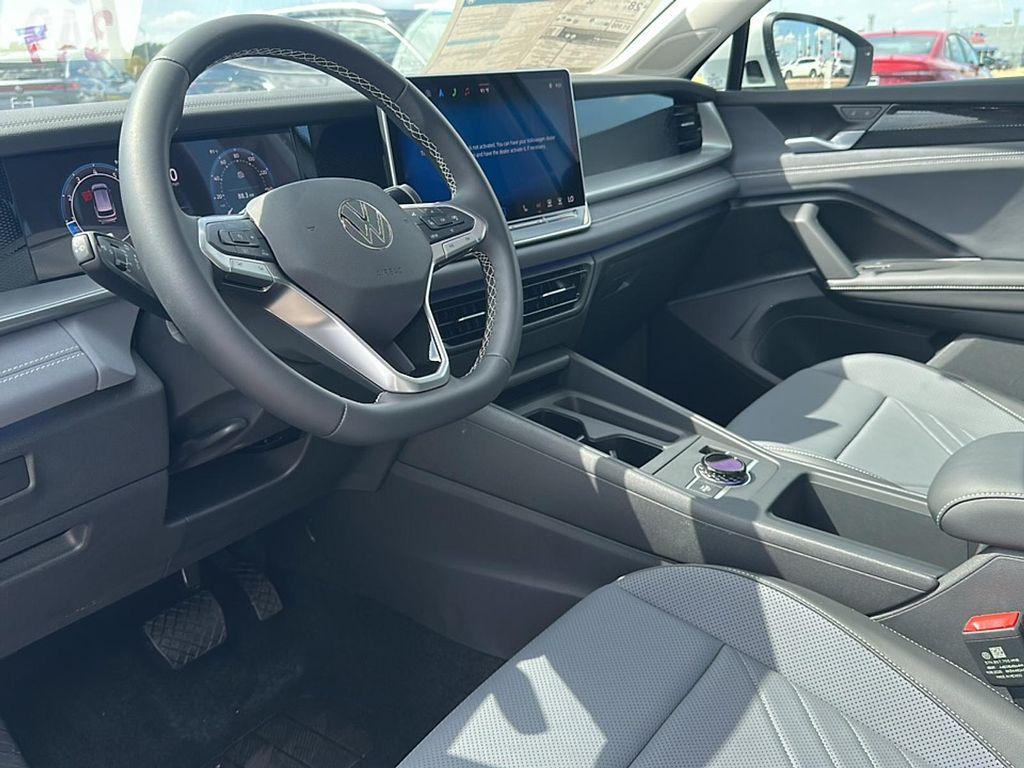 new 2025 Volkswagen Tiguan car, priced at $31,957